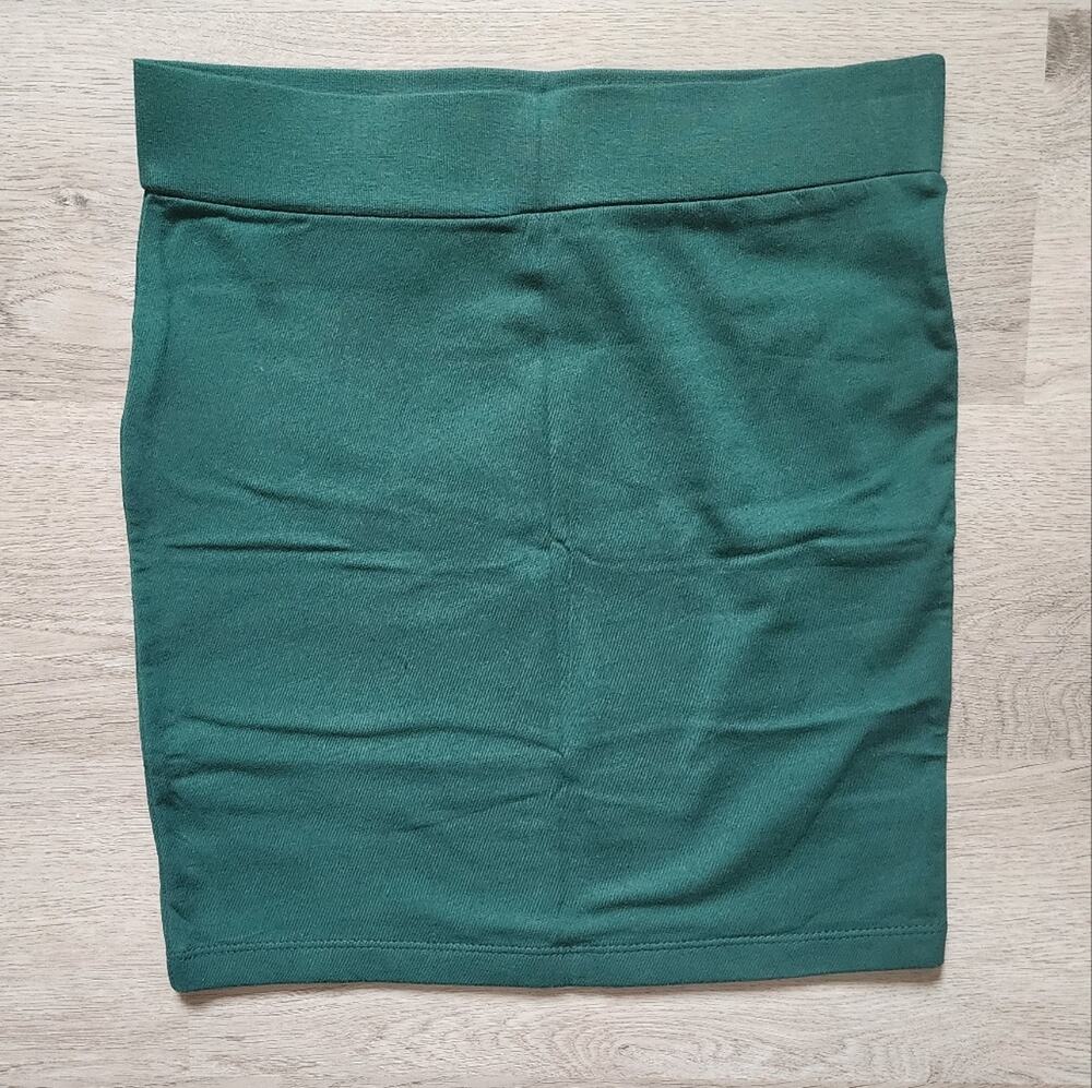 NWT Forever 21 Junior's Green Pull On Casual Cocktail Mini Bodycon Skirt Small S